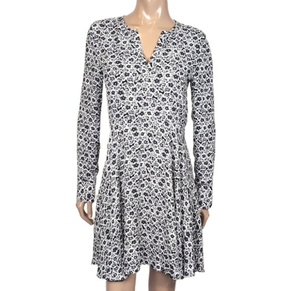 Joe Fresh Long Sleeve Floral Dress A-Line Swing Black White Vneck Size XS